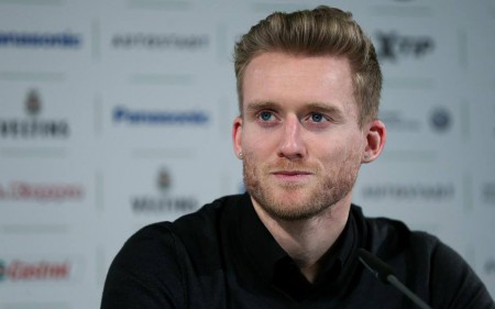 Apresentação de André Schürrle no Wolfsburg     https://talksport.com/football/former-chelsea-star-turned-down-clubs-france-and-spain-making-wolfsburg-move-150205135256